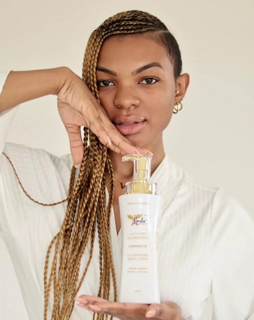 Lait corporel à l'acide kojique avec collagène pour une peau lisse de crème hydratante blanchissante pour le corps